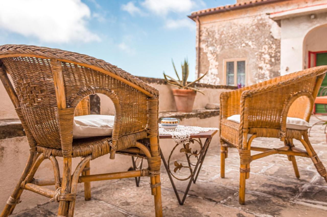 Palazzo Pascale Bed and Breakfast Casal Sottano Eksteriør billede